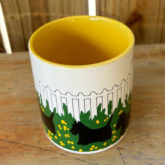 Dept 56 Scottie Cafe Scottish Terrier Yellow & White Coffee Mug Size 10oz - Picture 3 of 7